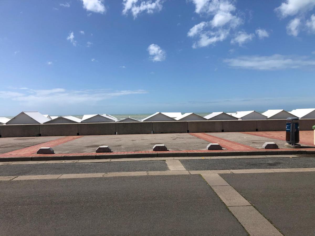 Villa Les Fleurs Appartement En Front De Mer Мер-ле-Бен Экстерьер фото