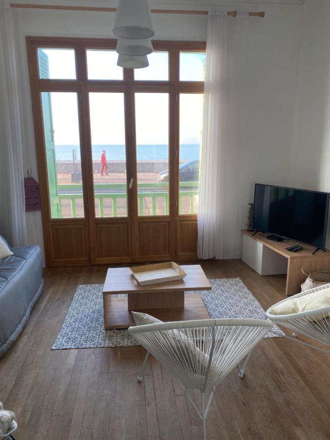 Villa Les Fleurs Appartement En Front De Mer Мер-ле-Бен Экстерьер фото