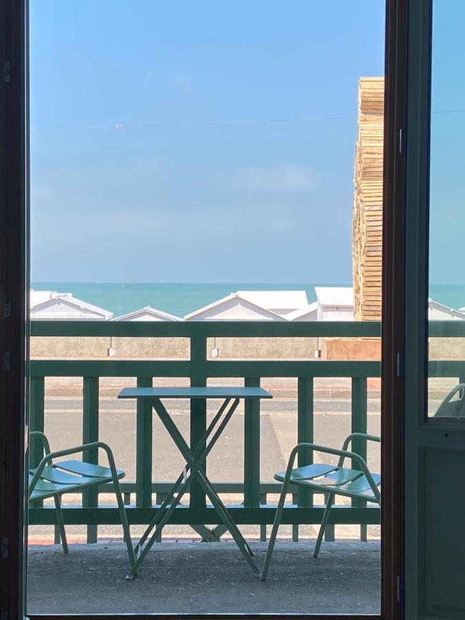 Villa Les Fleurs Appartement En Front De Mer Мер-ле-Бен Экстерьер фото